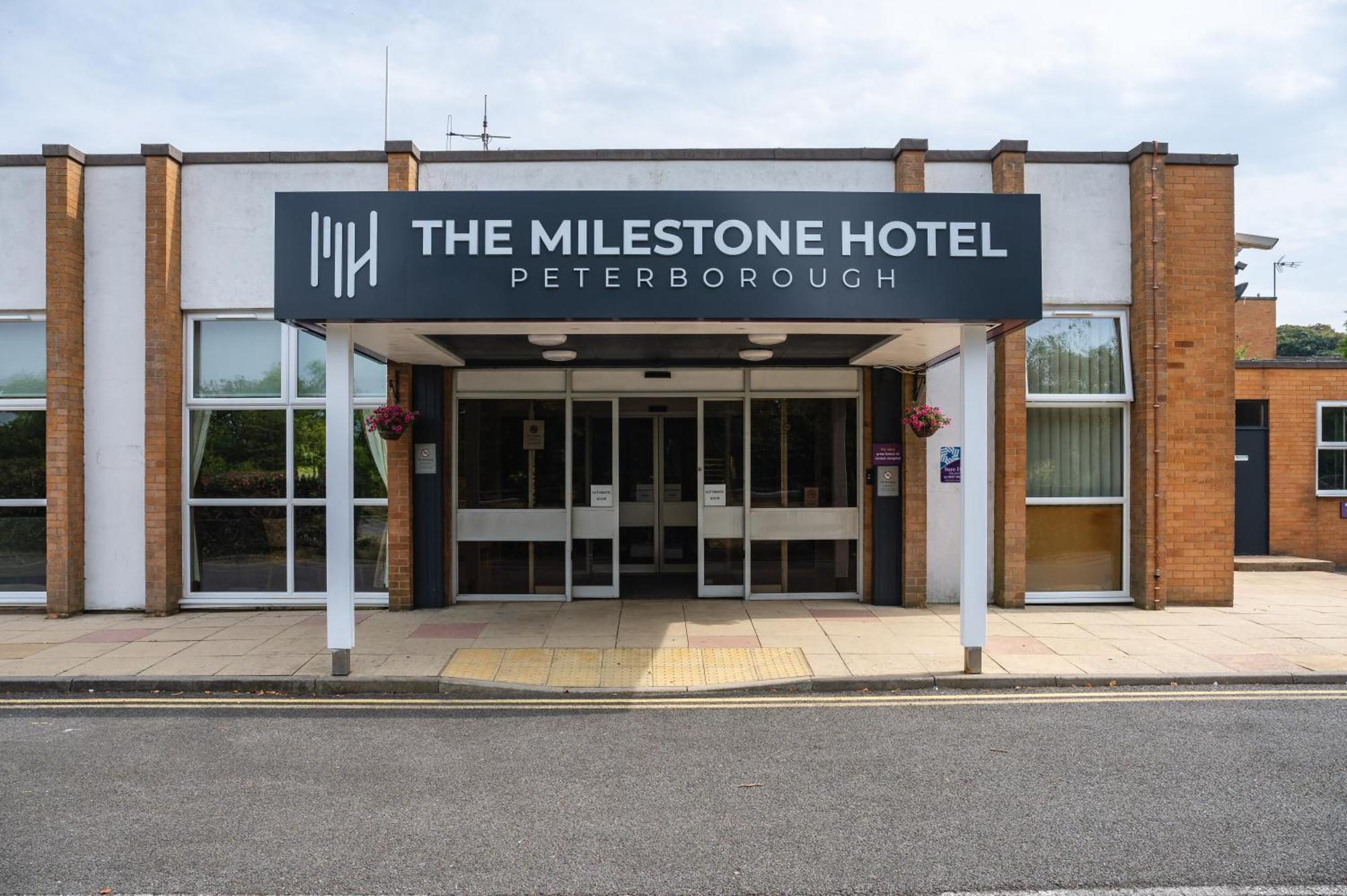 Milestone Peterborough Hotel A1M, Sure Hotel Collection By Best Western Stilton Extérieur photo