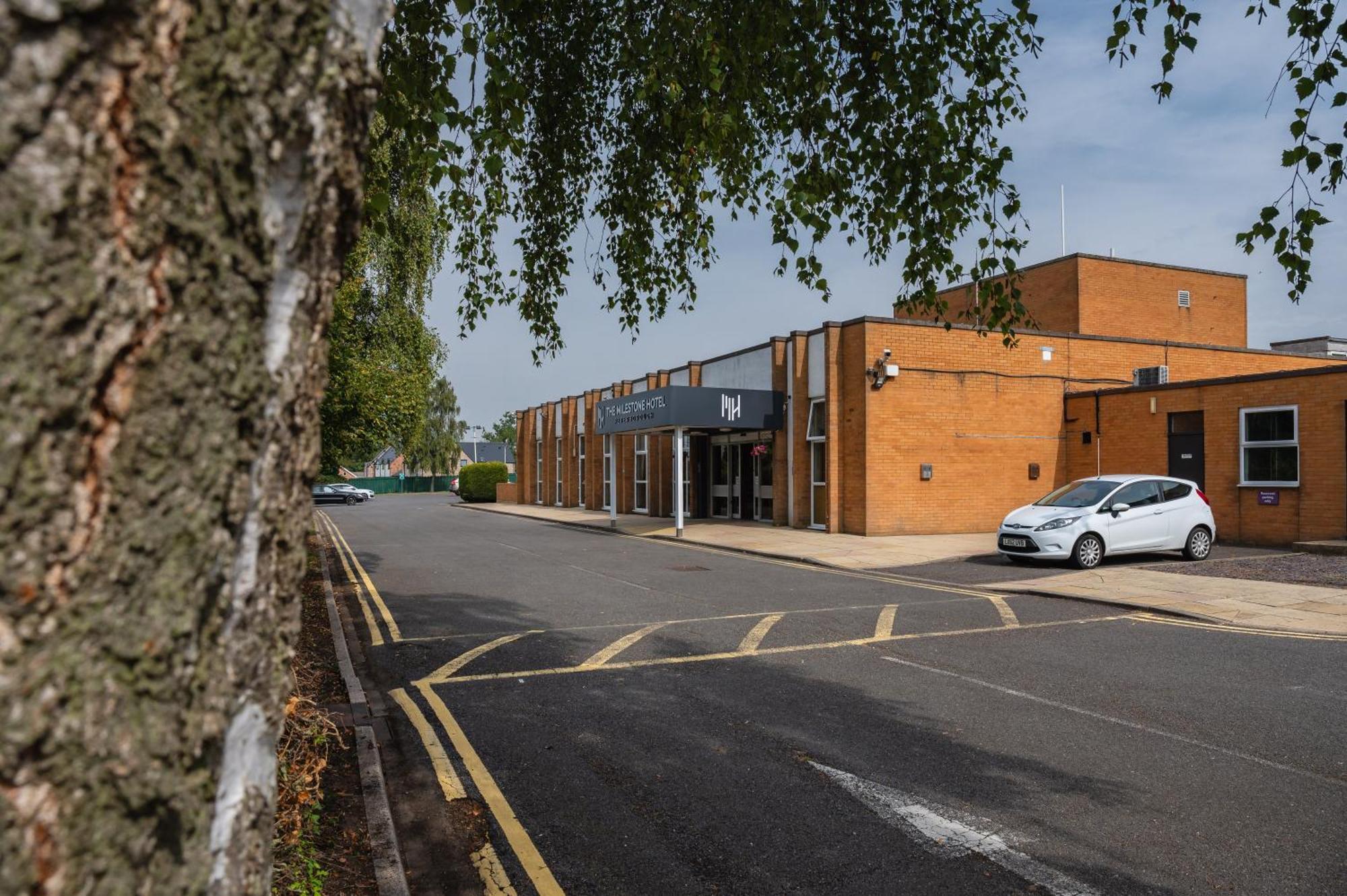 Milestone Peterborough Hotel A1M, Sure Hotel Collection By Best Western Stilton Extérieur photo