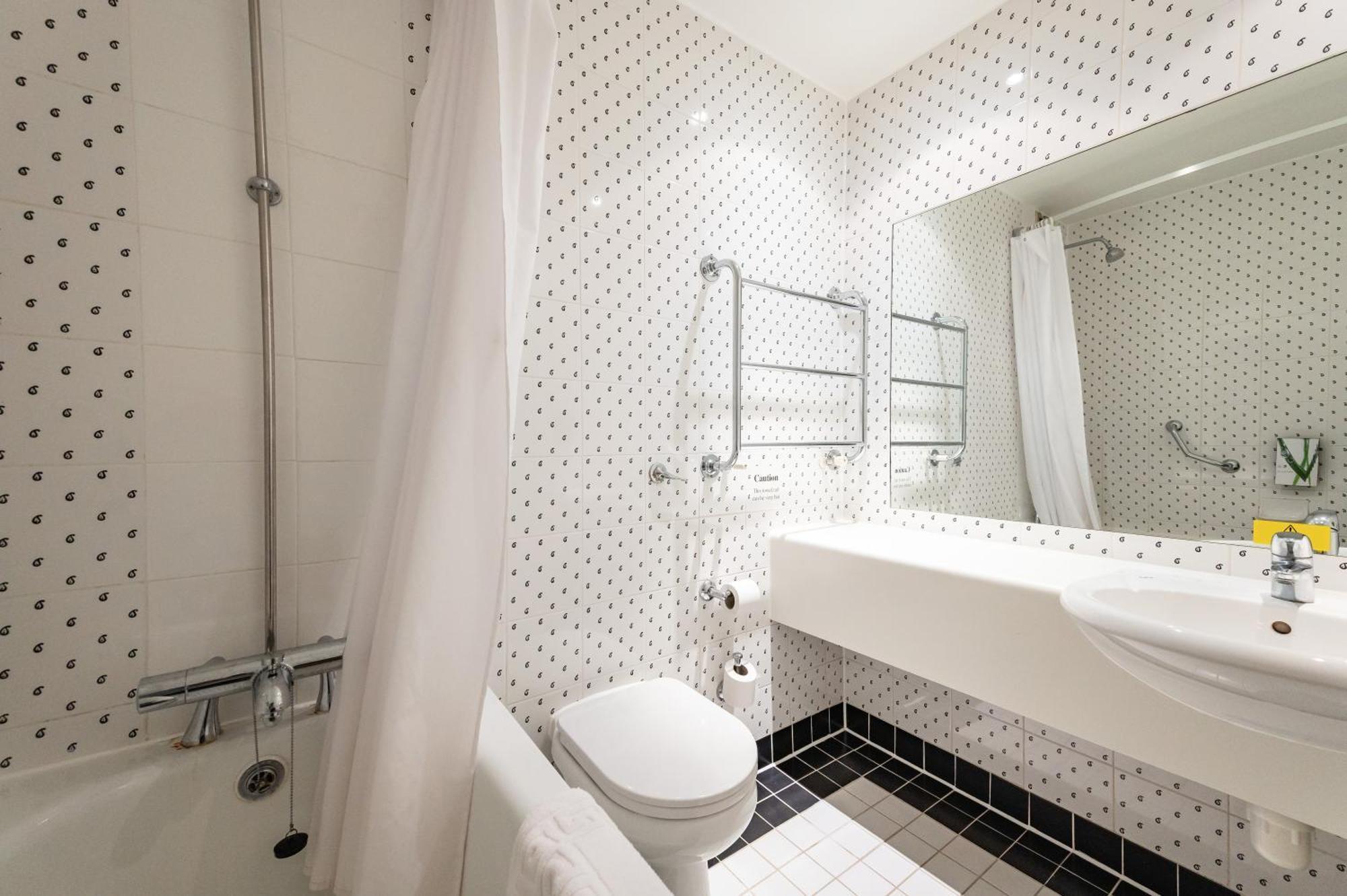 Milestone Peterborough Hotel A1M, Sure Hotel Collection By Best Western Stilton Extérieur photo